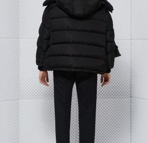  Najmodniejsze kurtki na zimę 2016 czyli puchówki w stylu Balenciaga